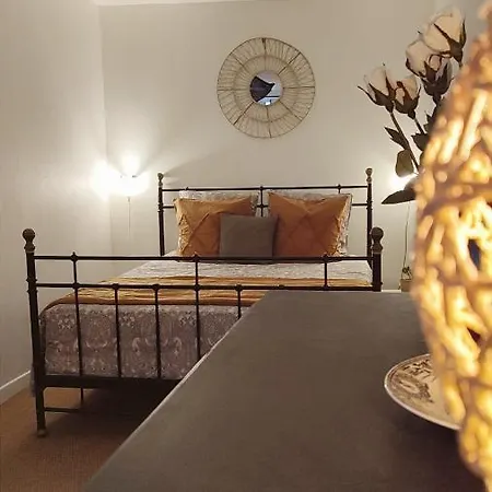 Apartament Uzes, Au Coeur Du Centre Medieval Le Logis Du Consul Un Bien D'exception Du Xvieme Siecle