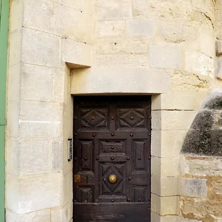 Apartment Uzes, Au Coeur Du Centre Medieval Le Logis Du Consul Un Bien D'exception Du Xvieme Siecle