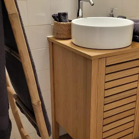 Apartament Uzes, Au Coeur Du Centre Medieval Le Logis Du Consul Un Bien D'exception Du Xvieme Siecle Uzès
